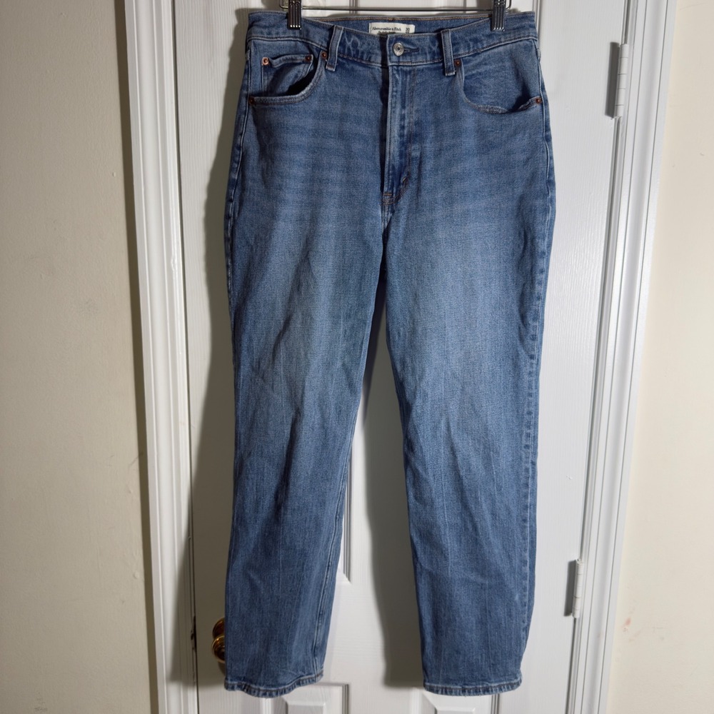 Abercrombie The Ankle Straight Ultra‎ High Rise Jeans Size 30 / 10